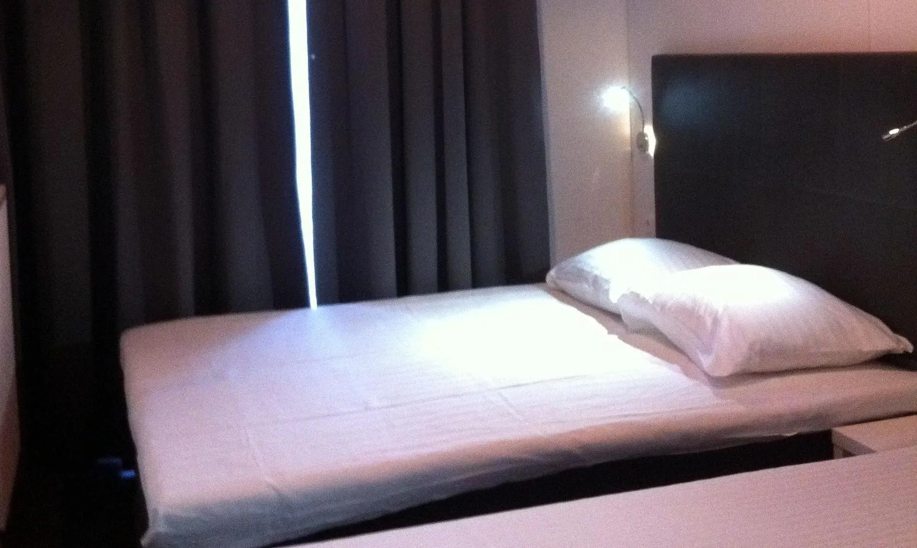 אמסטרדם Hotel Vossius Vondelpark 3*,